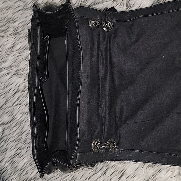 NWT Stylism Denmark Diagonal Quilted Pillow Hourglass Crush Chain Shoulder Bag - Picture 6 of 7